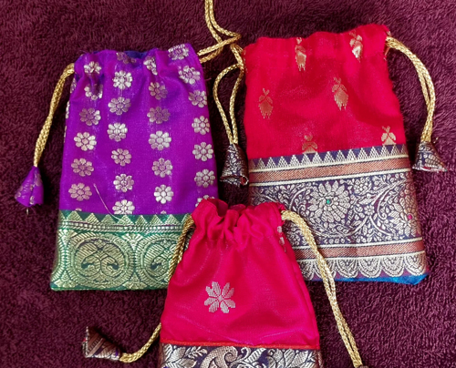 Paithani Batava